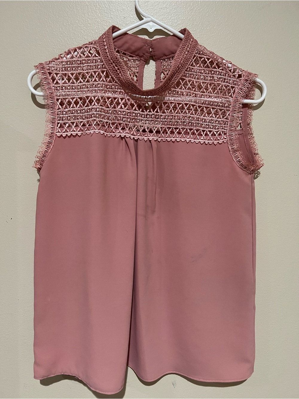 Lace Yoke Sleeveless Camisole in Dusty Rose
